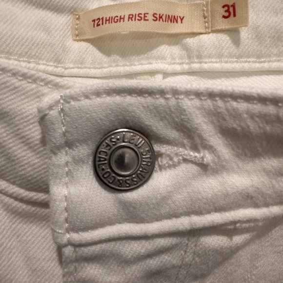 Levi's 721 — High Rise, White, Skinny Jeans - Picture 1 of 4